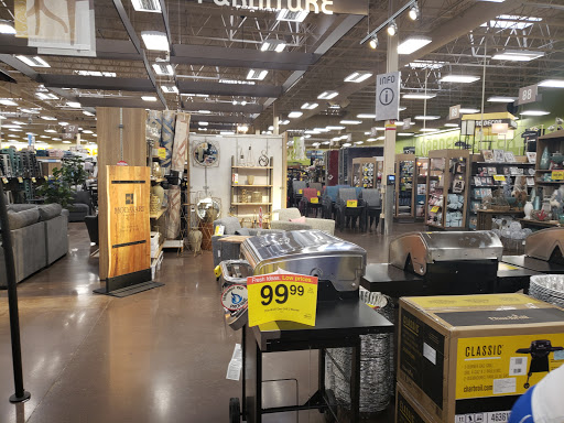 Grocery Store «Fred Meyer», reviews and photos, 3300 Portland Rd, Newberg, OR 97132, USA