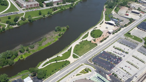 Park «RiverEdge Park», reviews and photos, 360 N Broadway, Aurora, IL 60505, USA