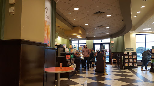 Book Store «Barnes & Noble», reviews and photos, 91 Old Country Rd, Carle Place, NY 11514, USA