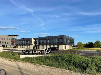 Yoan poncet - Ostéopathe batiment square 4.0 à Saint-Denis-lès-Bourg