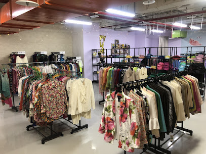 大使服飾Clothing Stores/台中男性女性服飾/襯衫洋裝Taichung