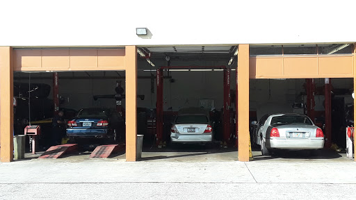 Tire Shop «Firestone Complete Auto Care», reviews and photos, 1595 W 49th St, Hialeah, FL 33012, USA