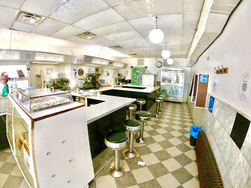 Donut Shop «Peter Pan Donut & Pastry Shop», reviews and photos, 727 Manhattan Ave, Brooklyn, NY 11222, USA