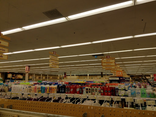 Grocery Store «Fred Meyer», reviews and photos, 2855 Broadway St NE, Salem, OR 97303, USA