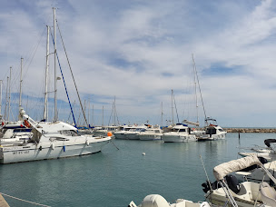 Photo n°51 de La Cave à Huitres à Saintes-Maries-de-la-Mer ()