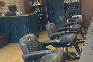 Deluxe barbers