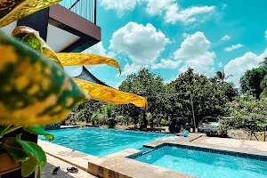 Silangan Private Farm Resort image