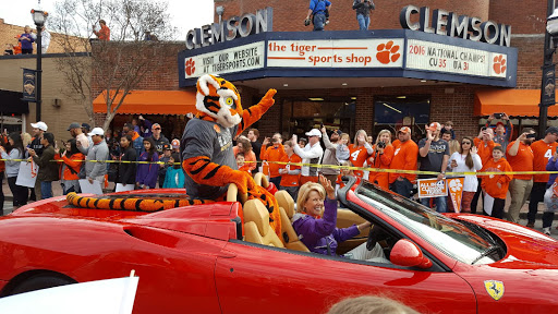 Sportswear Store «Tiger Sports Shop (Downtown)», reviews and photos, 364 College Ave, Clemson, SC 29631, USA