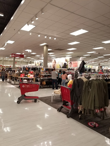 Department Store «Target», reviews and photos, 13505 20th Ave, College Point, NY 11356, USA