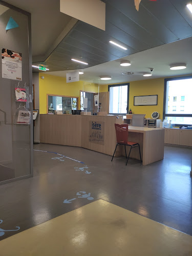 Centre social Service Local de Solidarité du Département de l'Isère - Fontaine Fontaine