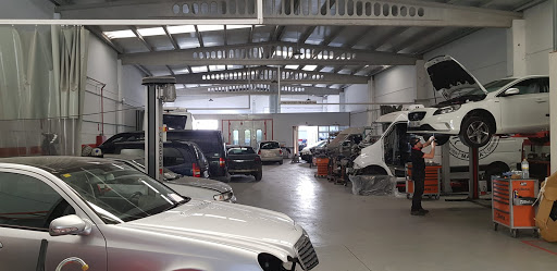 AUTO REPARACIONES CAMIÑO en Barreiros Zona Comercial, Ourense