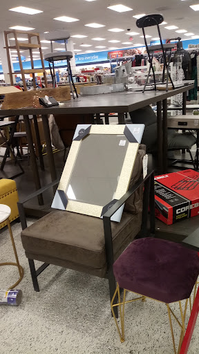 Clothing Store «Ross Dress for Less», reviews and photos, 1237 E Golf Rd, Schaumburg, IL 60173, USA