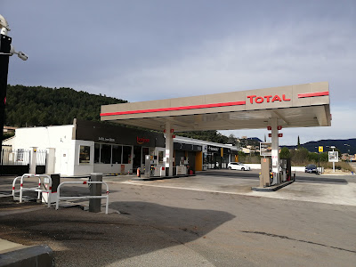 S.A.R.L. Jean GREGU - Station TOTAL à Cuers