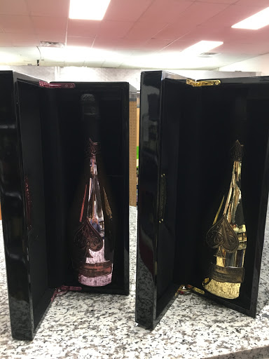 Liquor Store «Take A Break Liquor», reviews and photos, 10964 Hamilton Ave, Cincinnati, OH 45231, USA