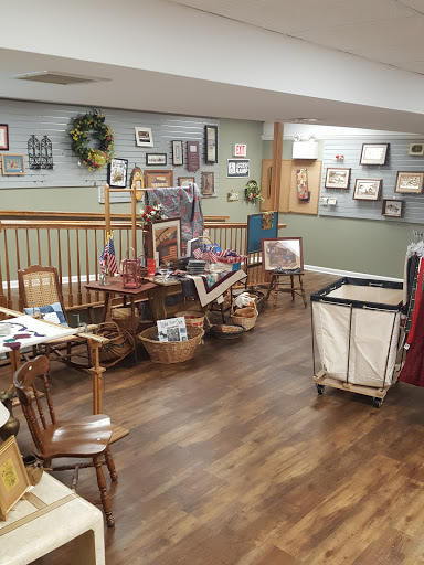 Thrift Store «Re-Uzit Shop of New Holland», reviews and photos, 707 W Main St, New Holland, PA 17557, USA