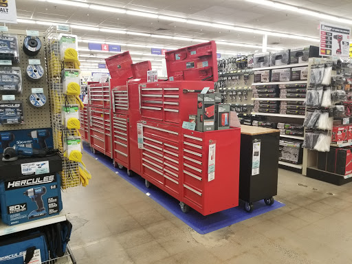 Hardware Store «Harbor Freight Tools», reviews and photos, 2658 Peters Creek Pkwy, Winston-Salem, NC 27127, USA