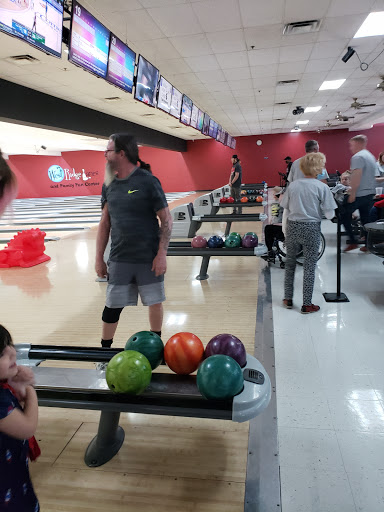 Bowling Alley «West Ridge Lanes Family Fun», reviews and photos, 1935 SW Westport Dr, Topeka, KS 66604, USA