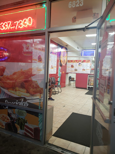 Shopping Mall «Hillendale Shopping Center», reviews and photos, 6859 Loch Raven Blvd, Towson, MD 21286, USA