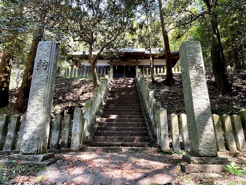裸石神社