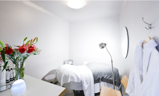 Day Spa «Skin and Body Solutions Day Spa», reviews and photos, 307 N Bishop Ave, Dallas, TX 75208, USA