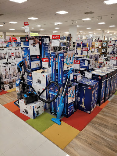 Shopping Mall «Monmouth Mall», reviews and photos, 180 New Jersey 35, Eatontown, NJ 07724, USA