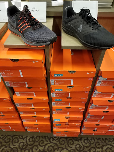 Shoe Store «DSW Designer Shoe Warehouse», reviews and photos, 4120 E 4th St, Ontario, CA 91764, USA