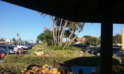 Clothing Store «Ron Jon Surf Shop», reviews and photos, 4151 N Atlantic Ave, Cocoa Beach, FL 32931, USA