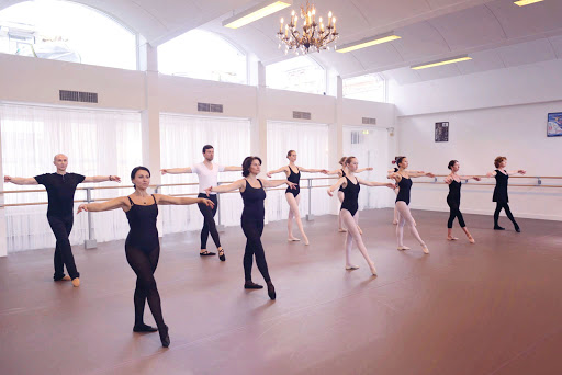 Zhembrovskyy West: Ballet, Dance & Fitness Studio