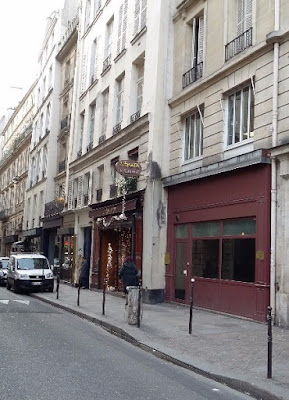 ט à Paris