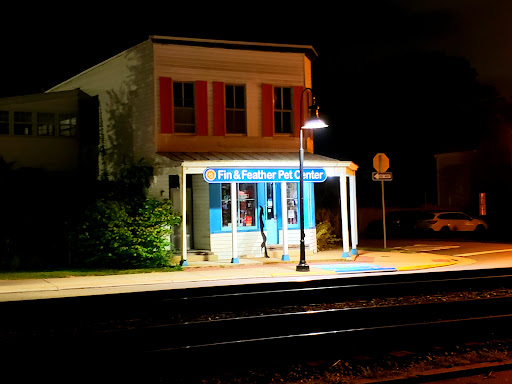 Pet Store «Fin & Feather of Ashland», reviews and photos, 307 S Center St, Ashland, VA 23005, USA