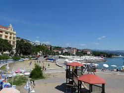 Slatina beach'in fotoğrafı biraz temiz temizlik seviyesi ile