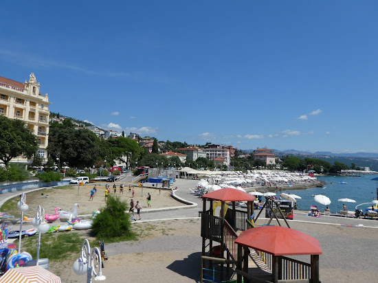 Slatina beach