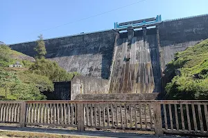 Sholayar Dam Bridge image