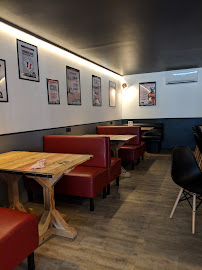 Atmosphère du Restaurant Speedy PIZZ & Co Vendôme - Pizzas, Burgers, Pokés à Vendôme - n°20