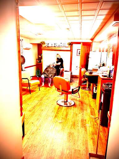 Hair Salon «County Seat Style Hair Salon and Barber Shop», reviews and photos, 105 N Church St, West Chester, PA 19380, USA