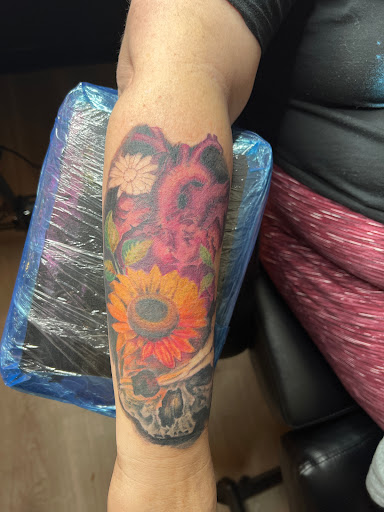 Explore black bear tattoo ideas, creative tattoo ideas in Apple Valley, available at 21st Vintage Tattoo