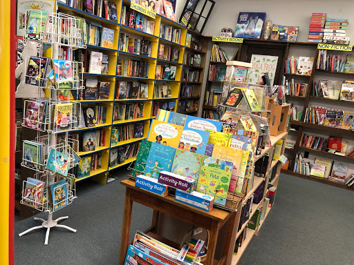 Book Store «Excelsior Bay Books», reviews and photos, 36 Water St, Excelsior, MN 55331, USA