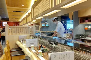 Mori Mori Sushi Omicho image