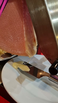 Raclette du Restaurant français Saveurs de Savoie à Paris - n°14