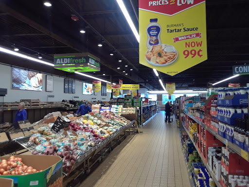 Supermarket «ALDI», reviews and photos, 320 E Elm St, Torrington, CT 06790, USA