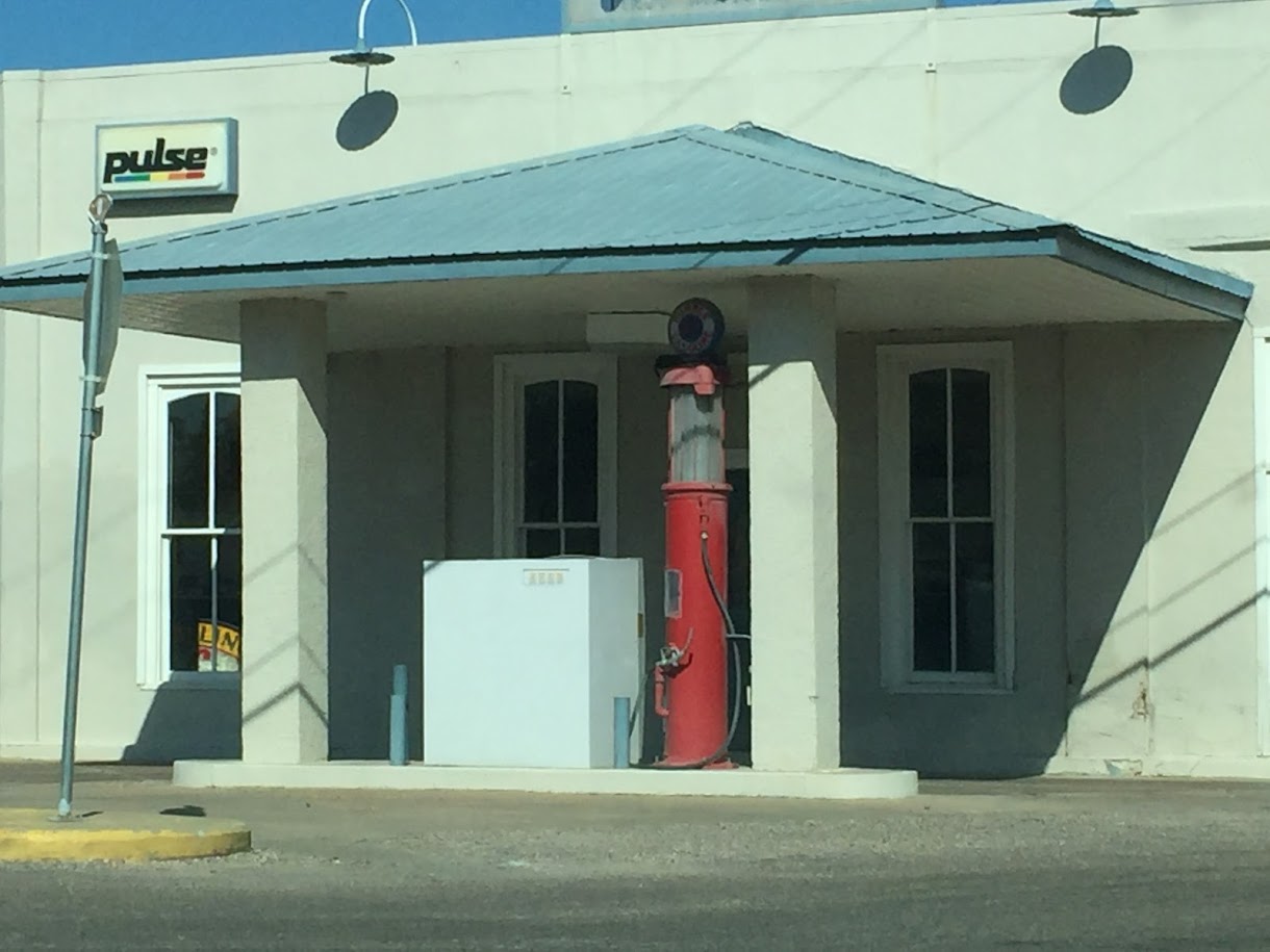 First National Bank of Bastrop 'Cash Station'