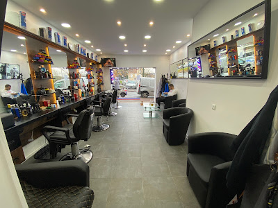 Coiffeur New Hair à La Celle-Saint-Cloud