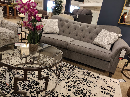 Furniture Store «Furniture Deals», reviews and photos, 10360 Metcalf Ave, Overland Park, KS 66212, USA