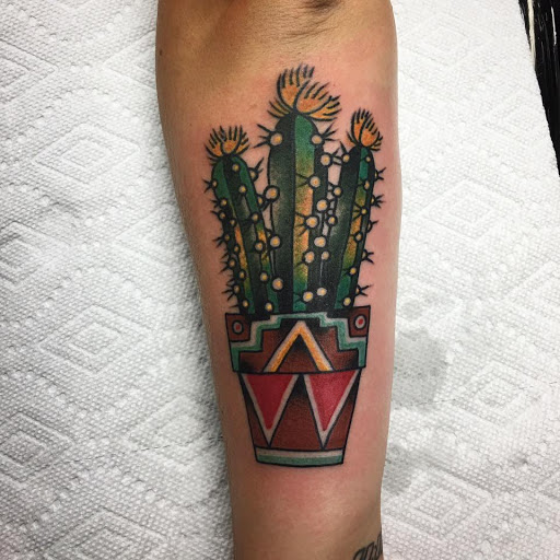 Tattoo and Piercing Shop «Asylum Tattoo», reviews and photos, 3624 Decoursey Ave, Latonia, KY 41015, USA