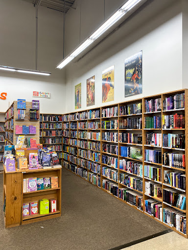 Book Store «Half Price Books», reviews and photos, 1075 E Golf Rd, Schaumburg, IL 60173, USA