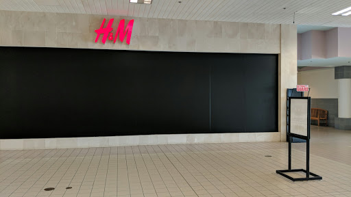 Clothing Store «H&M», reviews and photos, 1200 US-22 #319, Phillipsburg, NJ 08865, USA