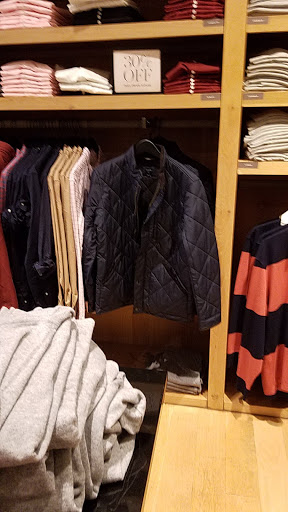 Clothing Store «J.Crew», reviews and photos, 120 International Drive, Baltimore, MD 21202, USA
