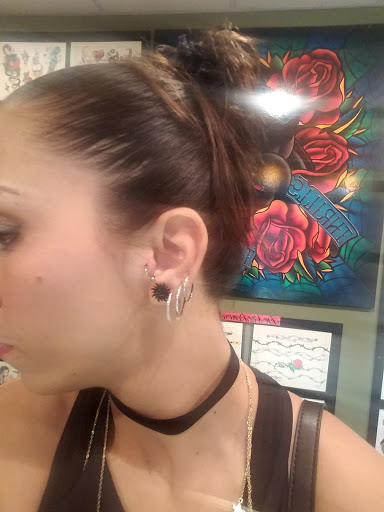 Tattoo Shop «Skin Thrills Tattoo & Body Piercing Studio», reviews and photos, 5005 Williamson Rd, Roanoke, VA 24012, USA