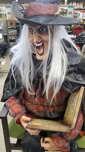 Hardware Store «Orchard Supply Hardware», reviews and photos, 19800 Ventura Blvd, Woodland Hills, CA 91364, USA