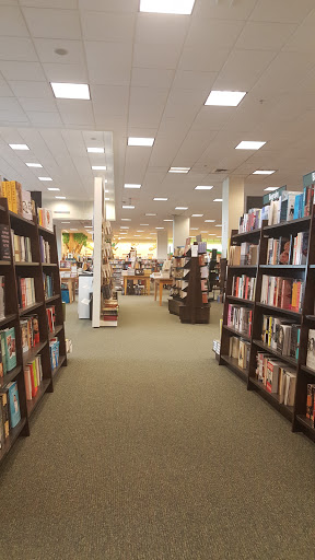 Book Store «Barnes & Noble», reviews and photos, 112 Eisenhower Pkwy, Livingston, NJ 07039, USA